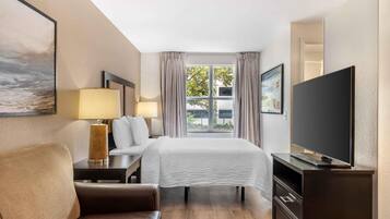 Desk, iron/ironing board, free WiFi, bed sheets
