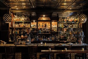 Cocktailbar, uteservering, åpen hver dag