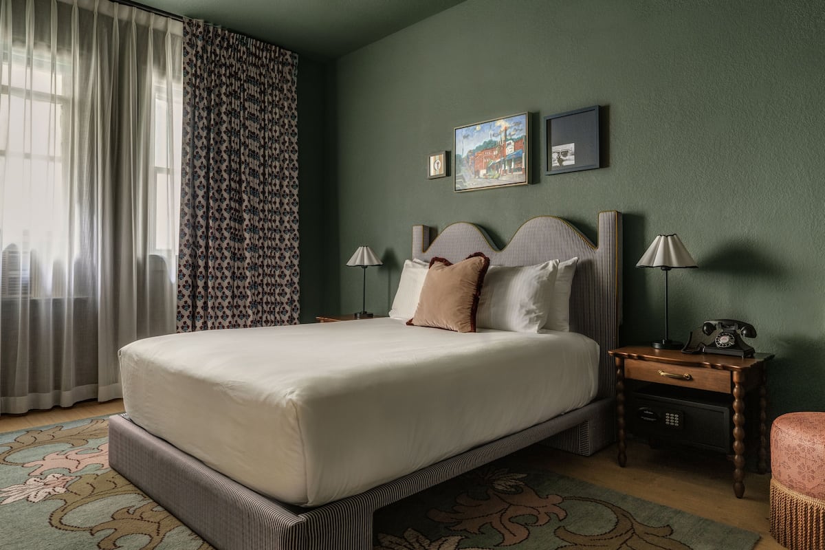 Room, 1 Queen Bed, Accessible