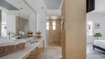 Superior-Zimmer, 1 King-Bett, eigenes Bad (Self check-in) | Zimmersafe, Schreibtisch, VerdunkelungsvorhĂ€nge, BĂŒgeleisen/BĂŒgelbrett