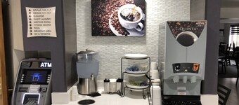 La Quinta Inn & Suites by Wyndham Minneapolis Northwest