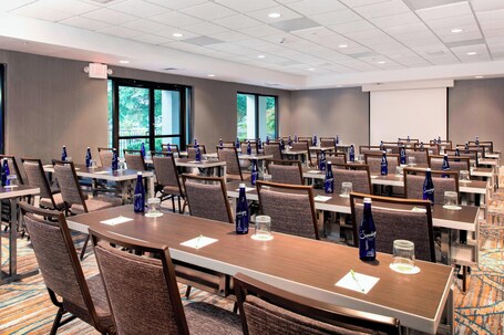 Courtyard by Marriott Myrtle Beach Barefoot Landing - Image 26