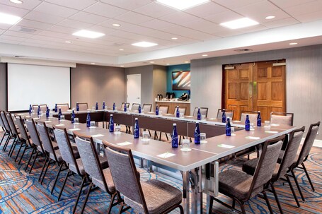 Courtyard by Marriott Myrtle Beach Barefoot Landing - Image 14