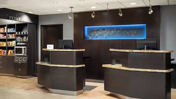 Mostrador para check-in y check-out