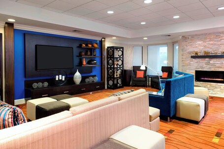 Courtyard by Marriott Myrtle Beach Barefoot Landing - Image 4