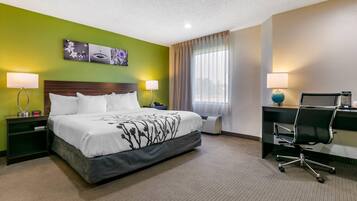 Desk, laptop workspace, iron/ironing board, rollaway beds