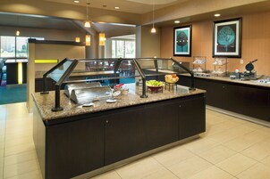 包含每日自助早餐