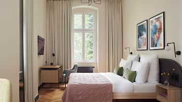 Medium Studio with Kitchenette | Premium bedding, down duvets, in-room safe, individually decorated