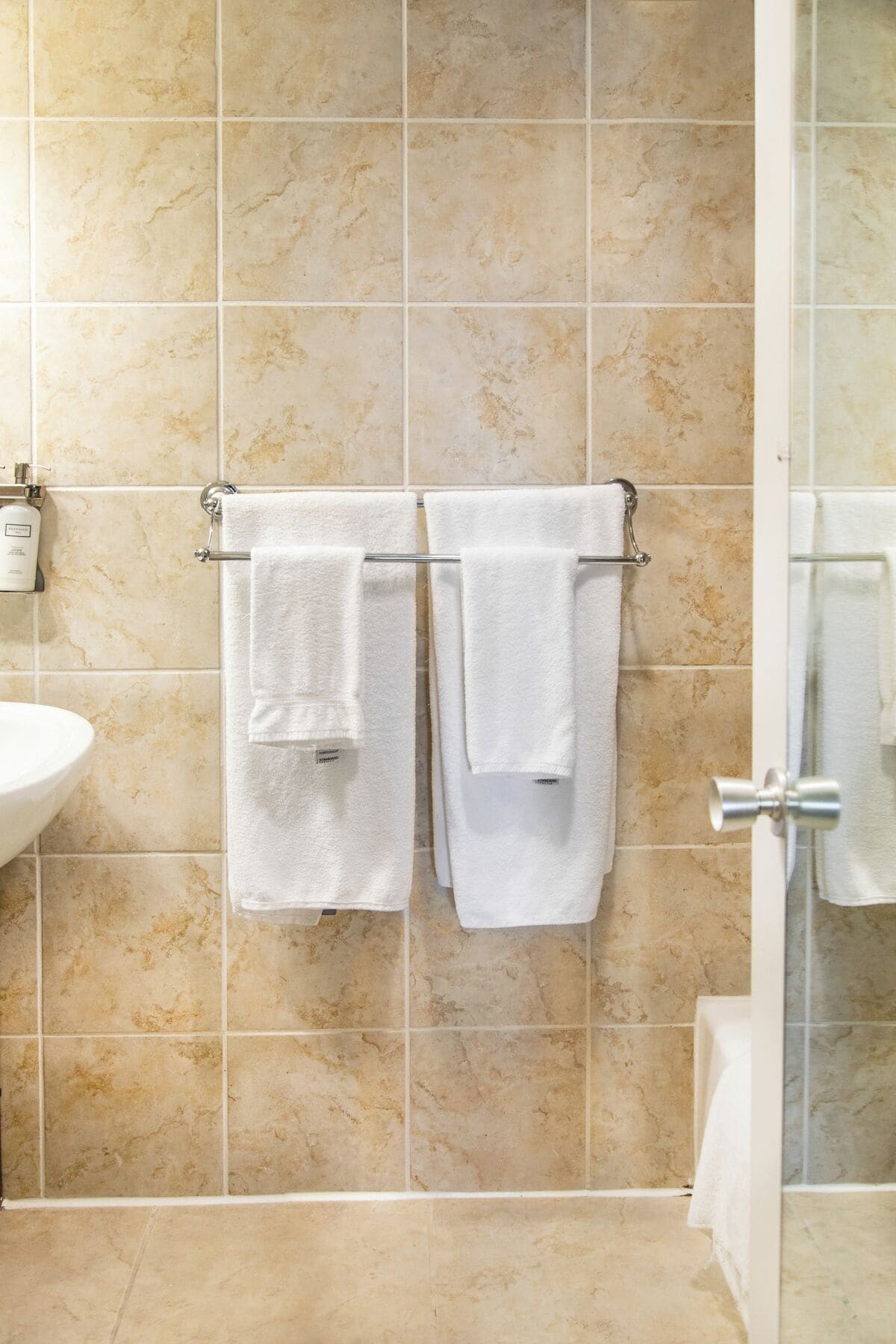 Foto - The Windsor Suites