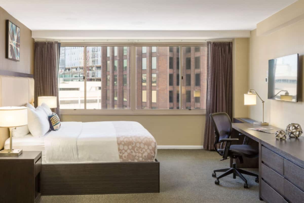 1 bedroom, premium bedding, pillow-top beds, in-room safe
