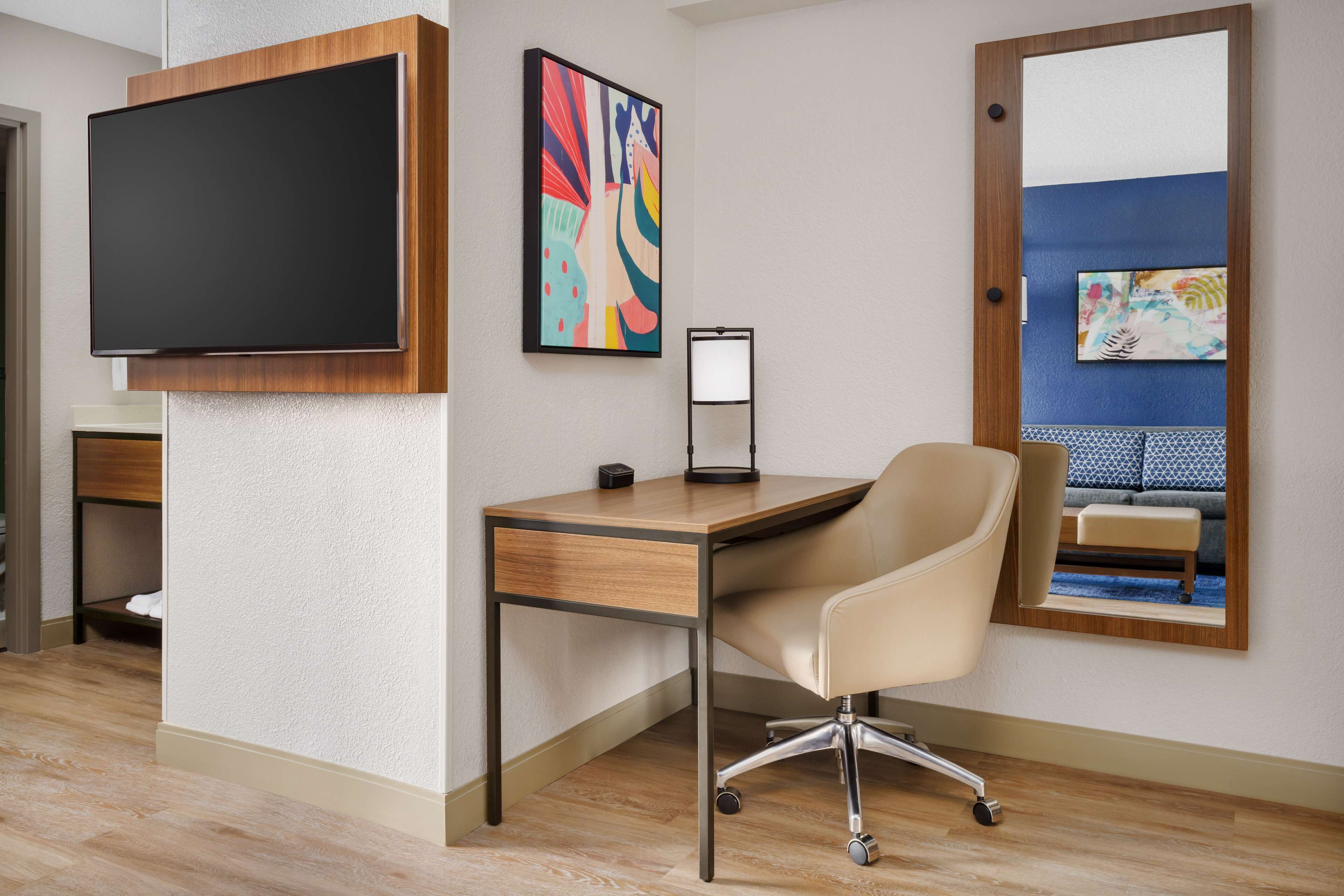 premium bedding, down duvets, pillow-top beds, in-room safe