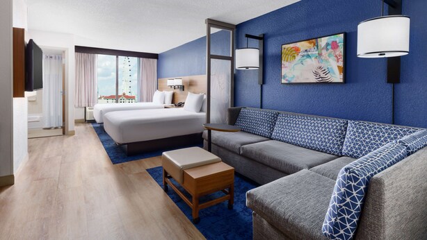 Rom (1 Sofa and 2 Queen Beds High Floor)