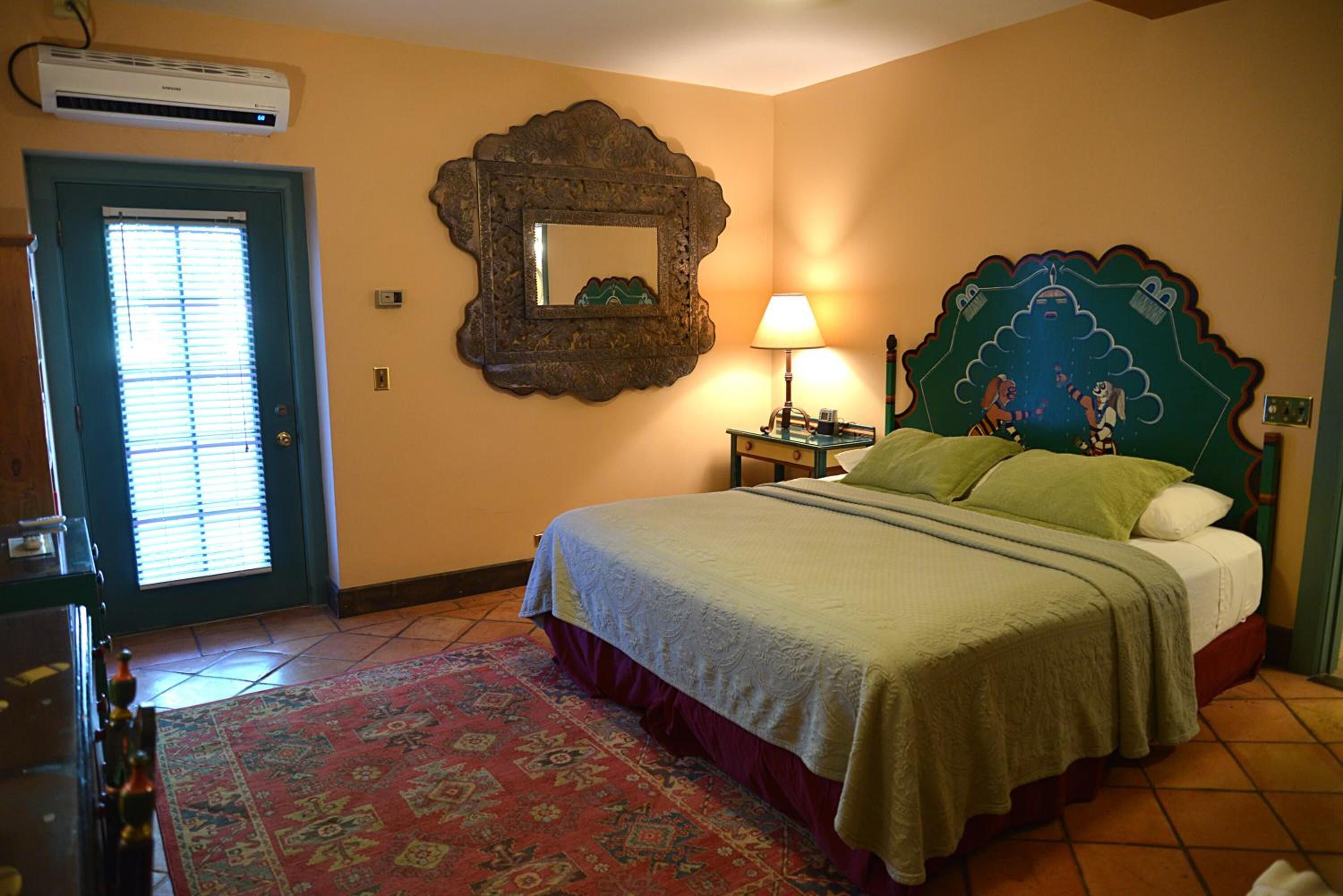 desk, iron/ironing board, cots/infant beds, rollaway beds