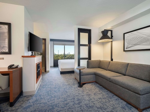 Hyatt Place Lakeland Center