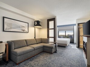 Room, 1 King Bed (Specialty) | Premium bedding, pillow-top beds, in-room safe, desk - Hyatt Place Lakeland Center (Lakeland)