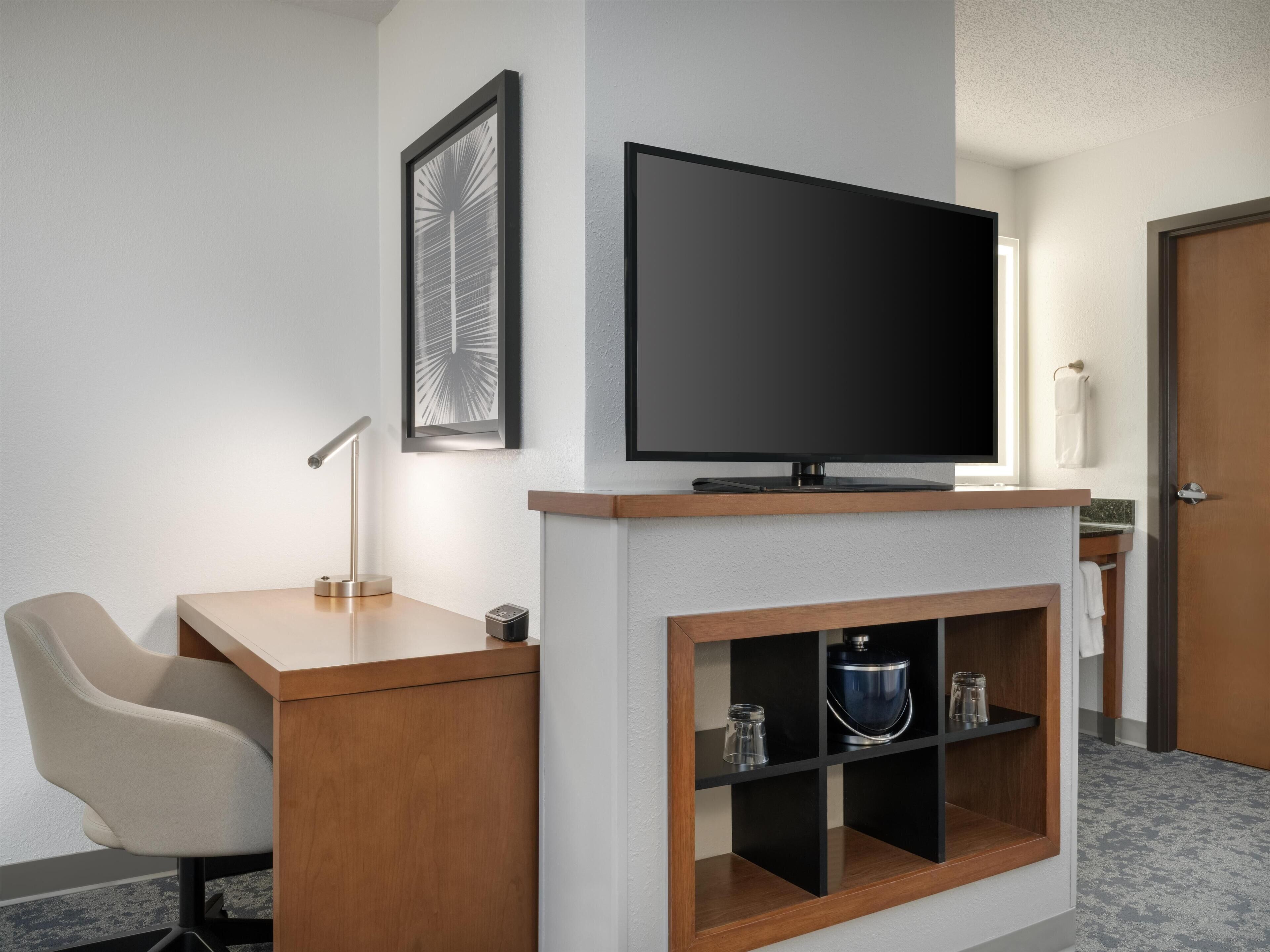 Peralatan tempat tidur premium, tilam berlapik, peti besi dalam bilik 