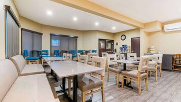 Desayuno buffet incluido todos los días