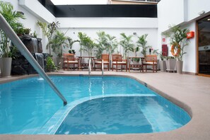 Outdoor pool, sun loungers