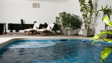 Outdoor pool, sun loungers