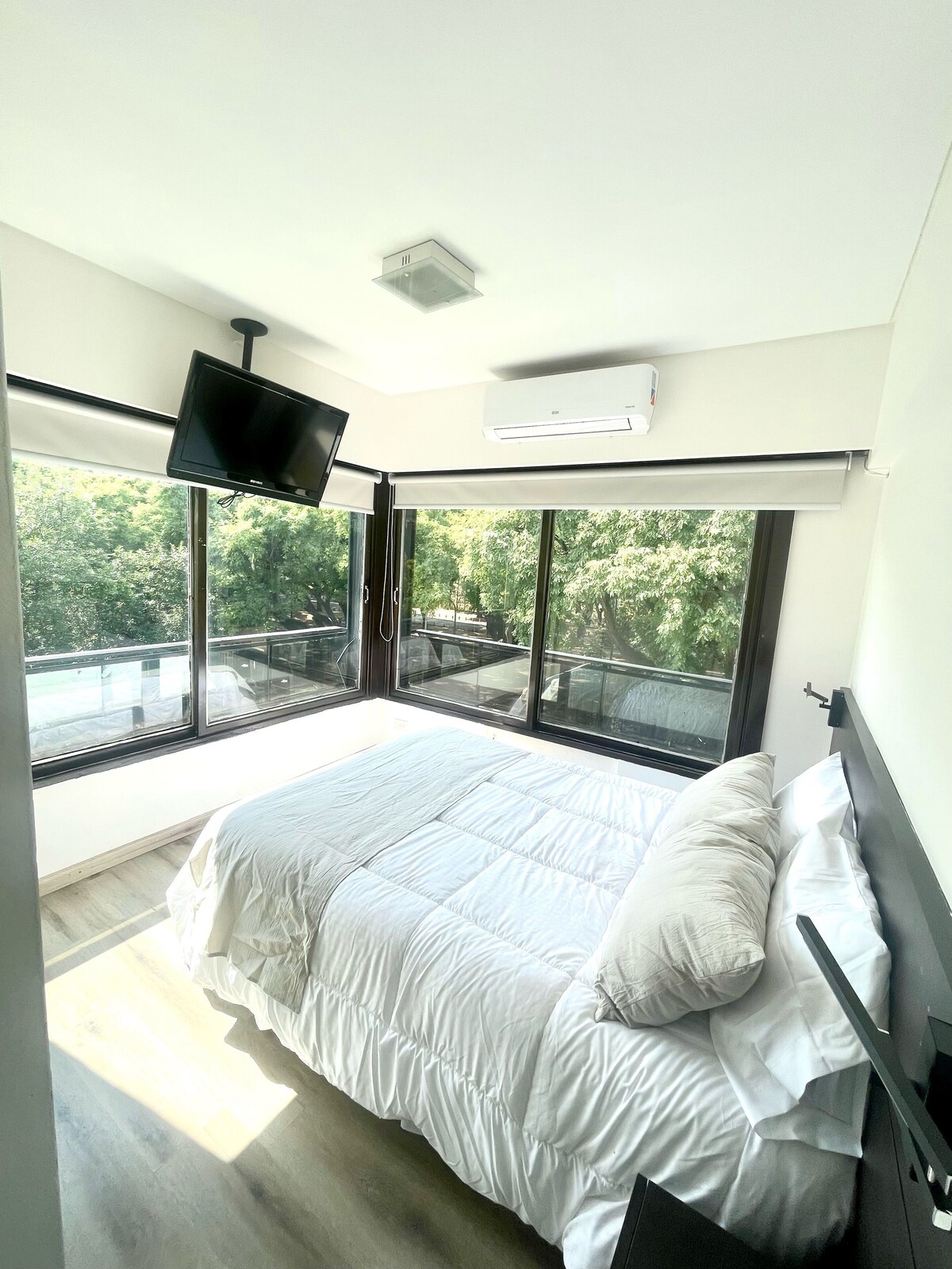 Caja fuerte, wifi gratis, ropa de cama