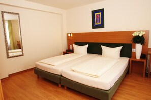Standard Double Room | Minibar, in-room safe, desk, free WiFi