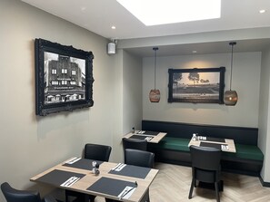 Buffet breakfast for a fee on weekdays - City Hotel Bergen op Zoom (Bergen op Zoom)