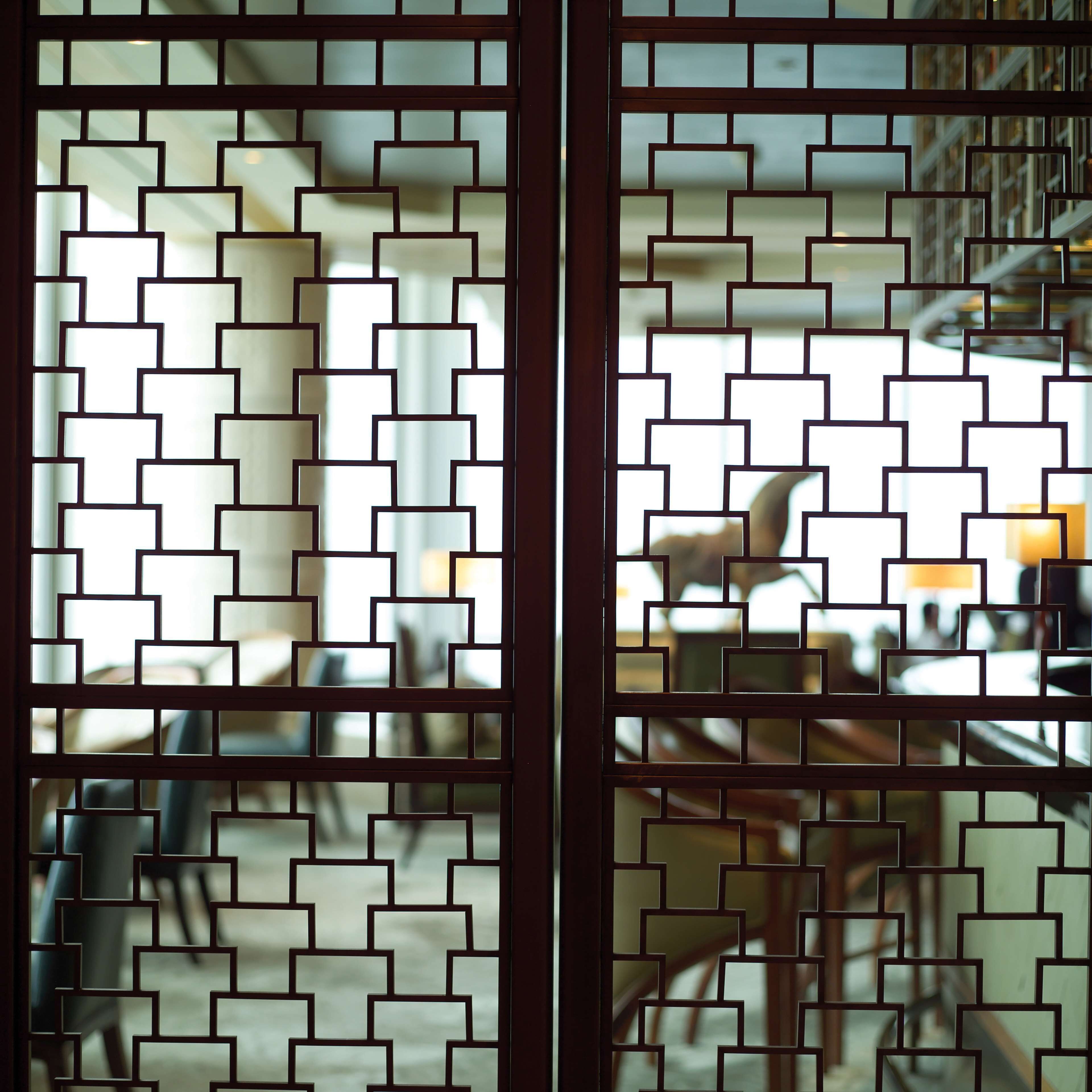 lunch and dinner served, chinese cuisine