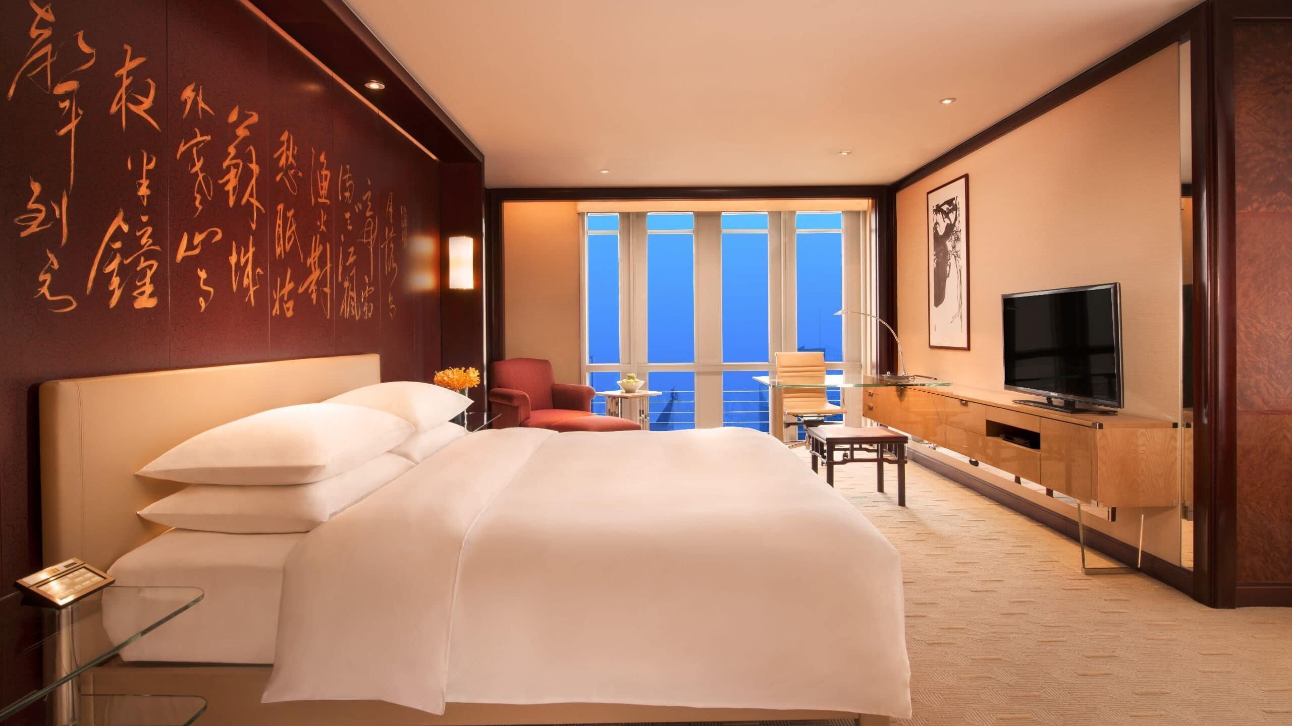 Ropa de cama de alta calidad, edredón y minibar 