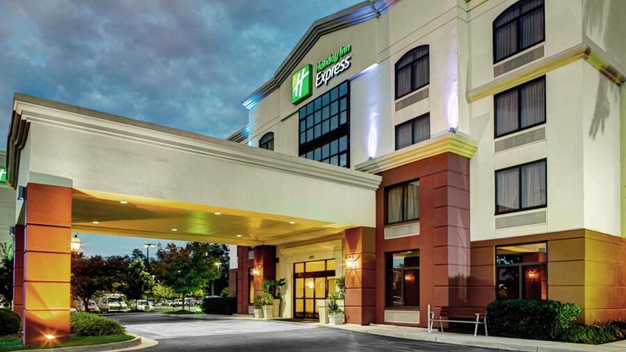 Holiday Inn Express Richmond Airport by IHG