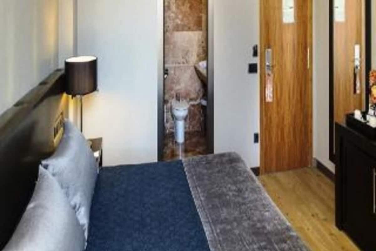 Minibar, in-room safe, desk, soundproofing
