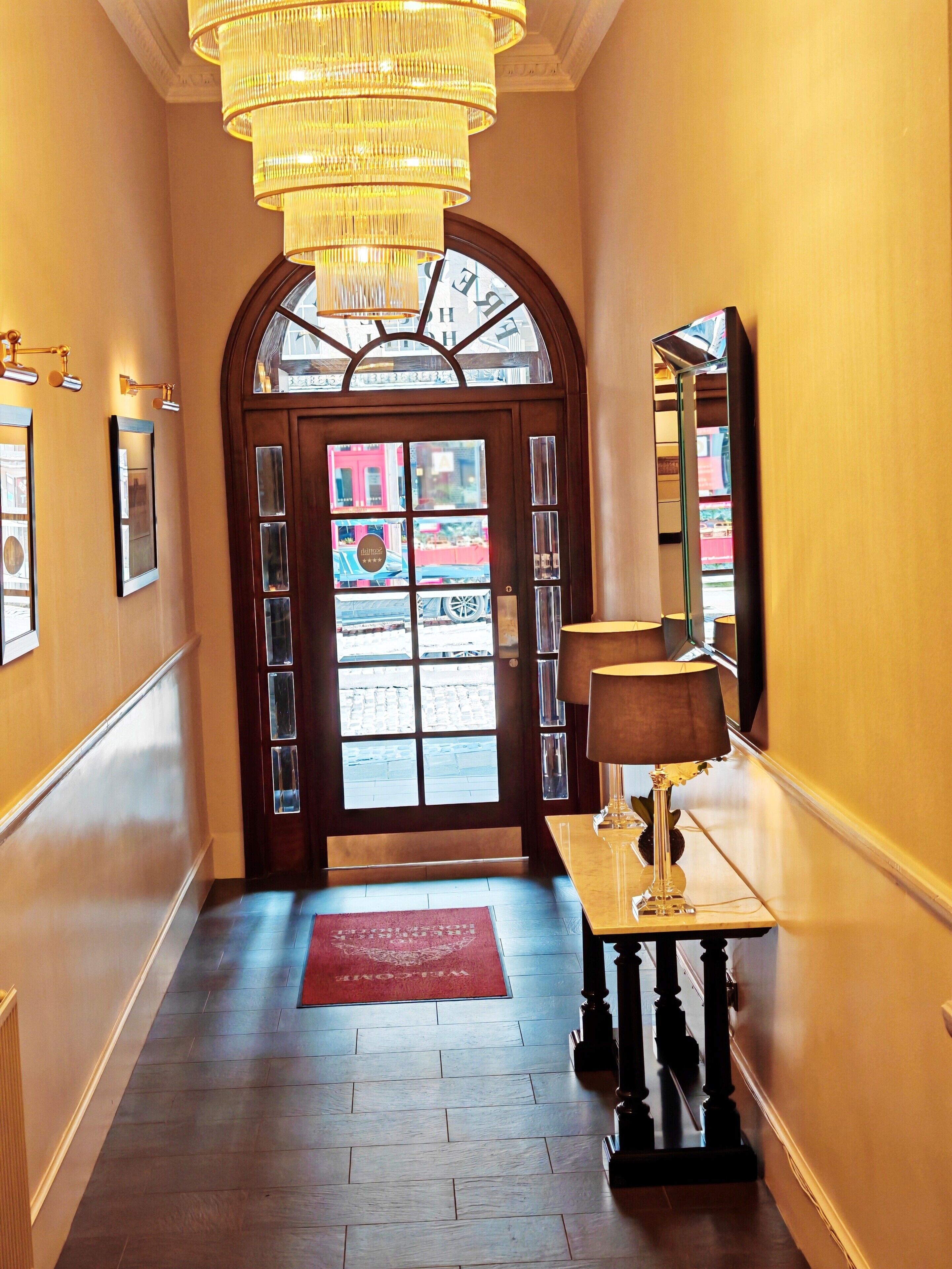 Photo - Frederick House Hotel