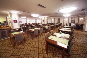 2 Restaurants, Frühstück
