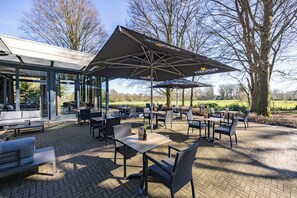 Terrace/patio - Fletcher Hotel-Restaurant Paasberg (Lochem)