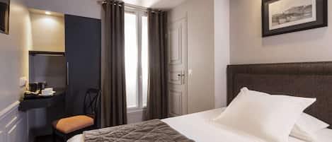 Business Single Room | In-room safe, free WiFi, bed sheets