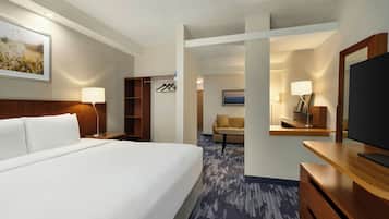 Escritorio, tabla de planchar con plancha y cunas gratuitas