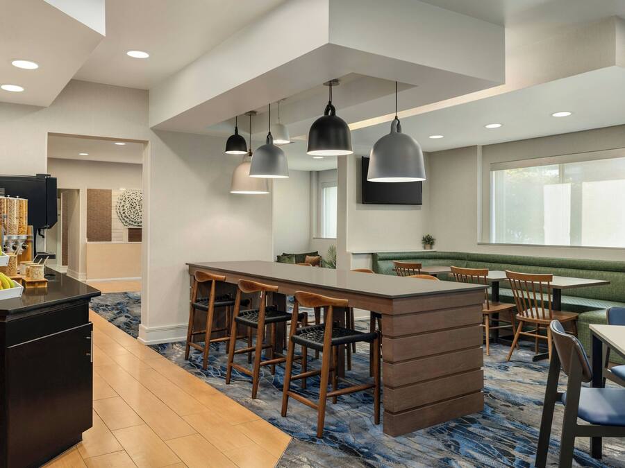 Termasuk sarapan Eropah setiap hari