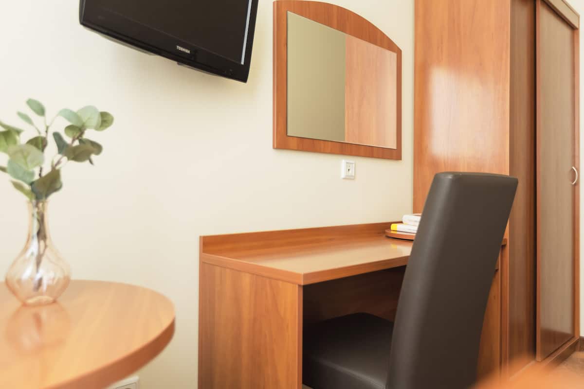Minibar, in-room safe, desk, blackout drapes