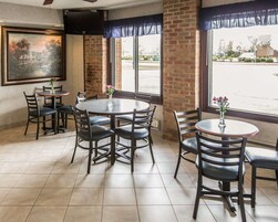 Desayuno de autoservicio incluido todos los días