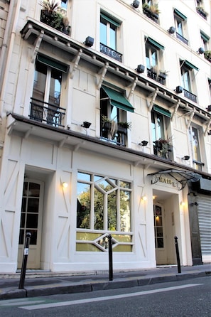 Extérieur