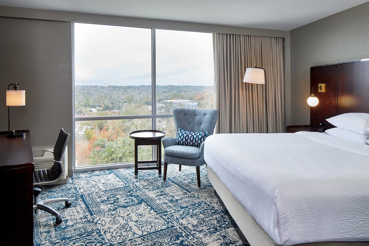 Pillowtop beds, in-room safe, desk, laptop workspace