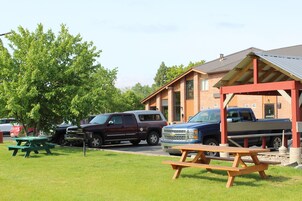 Área de parrillas y picnic