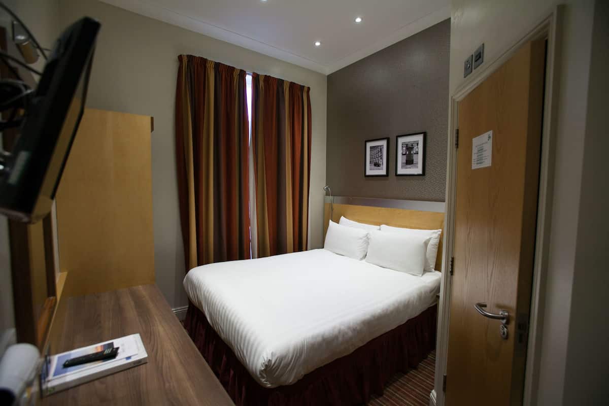 Coffres-forts dans les chambres, bureau, chambres insonorisées