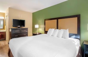 Suite, 1 King Bed with Sofa bed, Non Smoking | Desk, iron/ironing board, free WiFi, bed sheets