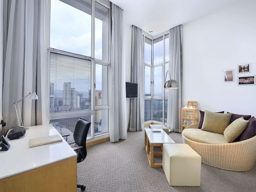 10Room Studio Suite | Minibar, in-room safe, free WiFi, bed sheets