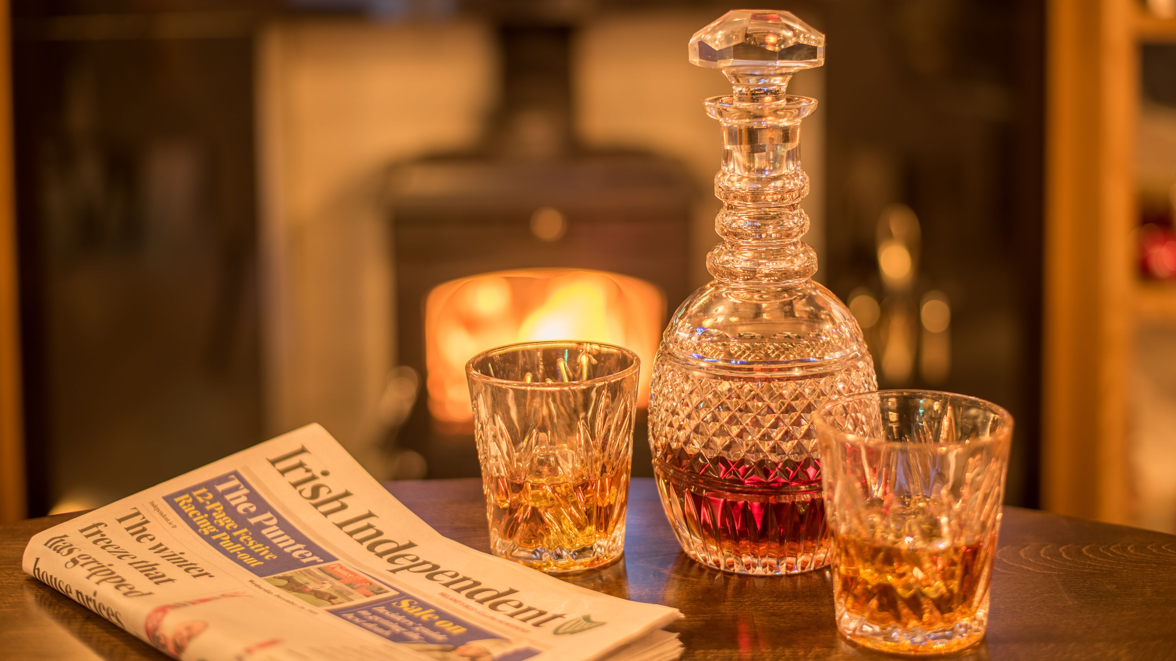 lunch and dinner served, al fresco dining