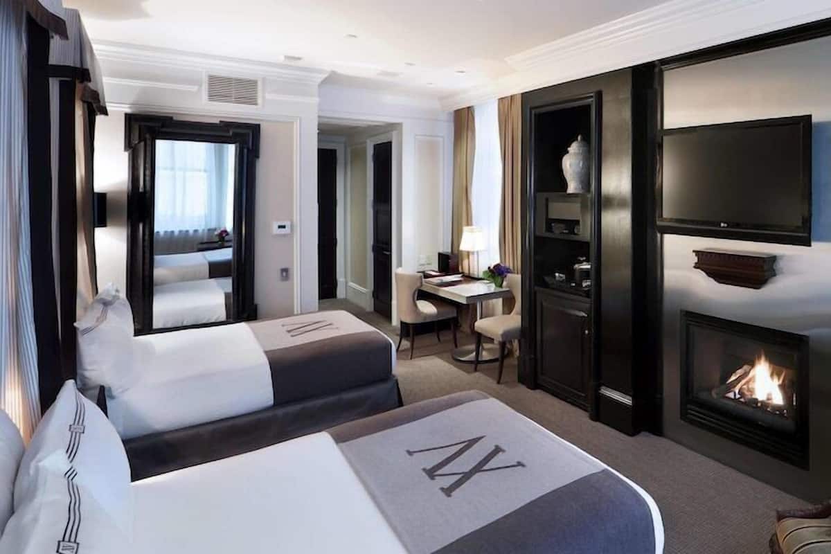 Frette Italian sheets, premium bedding, minibar, in-room safe