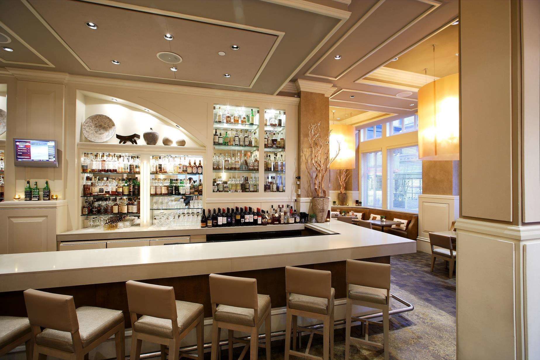 breakfast, lunch and dinner served