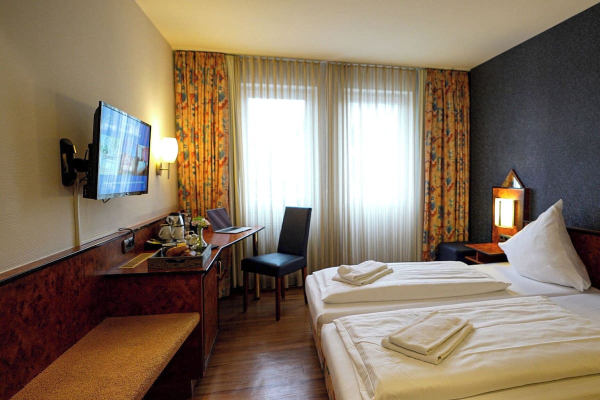 Minibar, una cassaforte in camera, una scrivania, insonorizzazione
