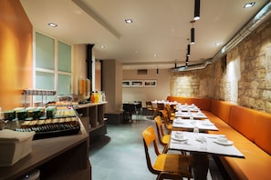 Daily buffet breakfast (EUR 16 per person)