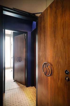 Family Suite, 2 Bedrooms | Hallway